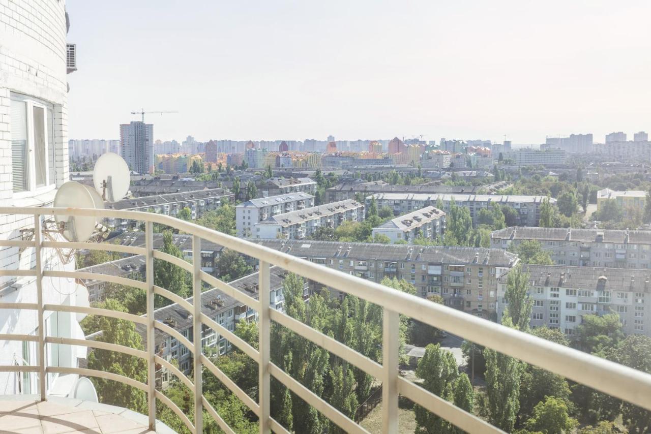 Apartments On Darnitsa Kiev Exterior foto